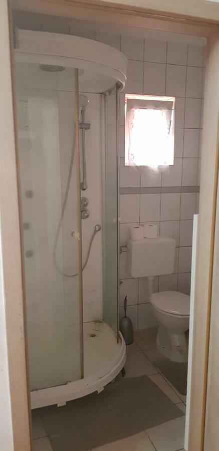 קאסל Apartment Fuer Monteure Nr 1 מראה חיצוני תמונה